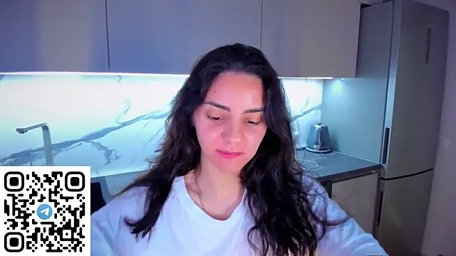 EmiliaZen online show from June 3, 9:53 pm