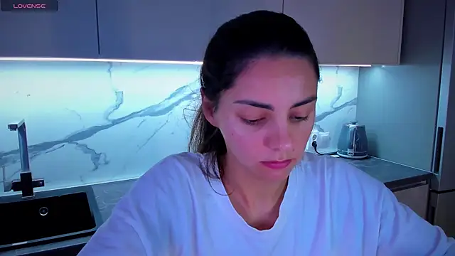 Snapshot of EmiliaZen chatting on July 23, 1:53 pm EmiliaZen online show from July 23, 1:53 pm
