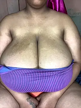 NonoGotBoobies online show from October 22, 5:41 am