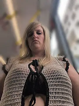 Sexybiene969 online show from May 22, 4:01 pm