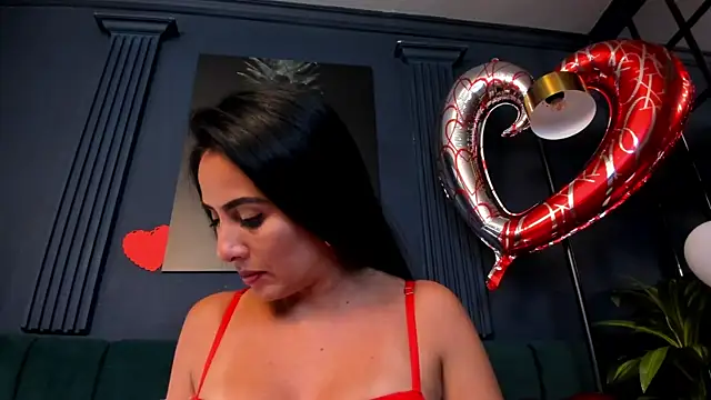 scarlet edwars online show from February 14, 10:14 pm