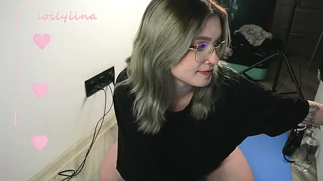 Snapshot of lollylina chatting on March 9, 8:52 pm lollylina online show from March 9, 8:52 pm