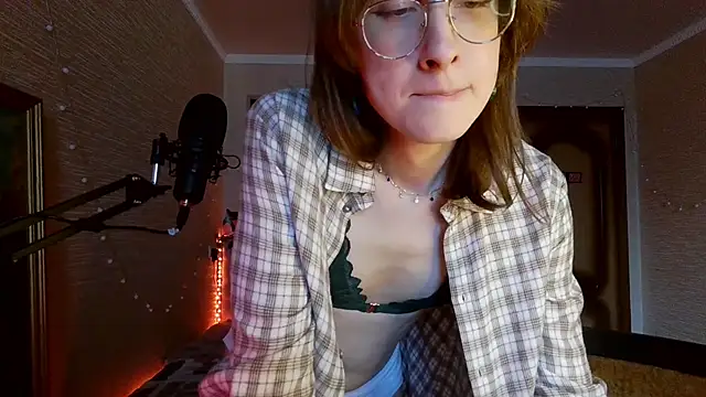 Snapshot of tangerine4dreams chatting on February 27, 11:41 am tangerine4dreams online show from February 27, 11:41 am