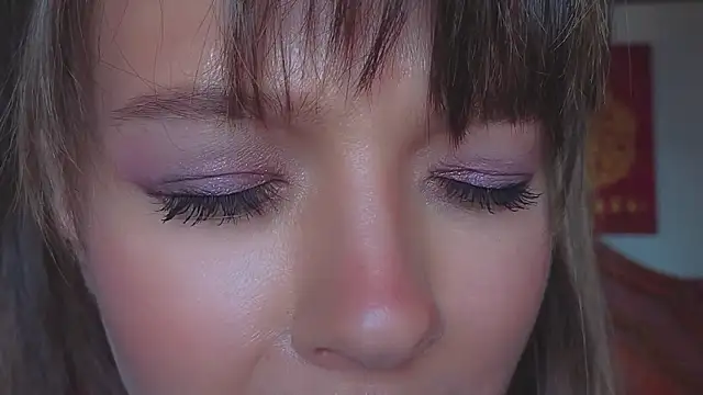 Snapshot of DemiDee chatting on February 14, 10:07 am DemiDee online show from February 14, 10:07 am