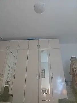 visnjica online show from April 7, 9:15 pm