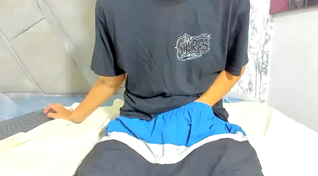 Snapshot of LucioDelDuque chatting on February 21, 3:45 am LucioDelDuque online show from February 21, 3:45 am