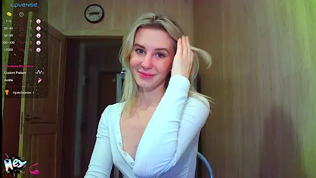 Snapshot of Caramel_piegirl chatting on January 15, 9:40 pm Caramel piegirl online show from January 15, 9:40 pm