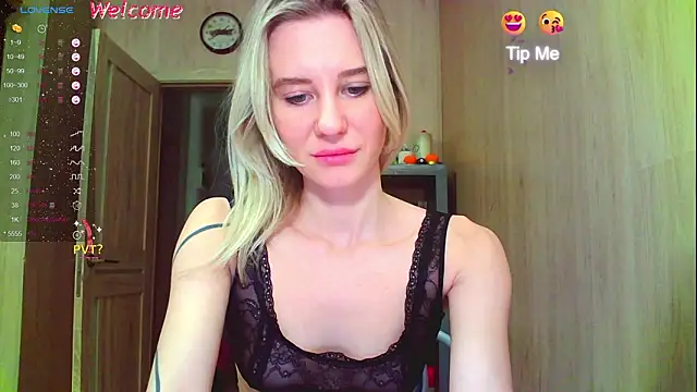 Snapshot of Caramel_piegirl chatting on February 8, 7:06 pm Caramel piegirl online show from February 8, 7:06 pm