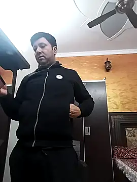 Snapshot of innocentboy1987 chatting on March 3, 5:09 am innocentboy1987 online show from March 3, 5:09 am