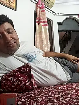 Snapshot of innocentboy1987 chatting on September 26, 9:35 am innocentboy1987 online show from September 26, 9:35 am