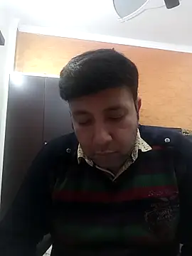 Snapshot of innocentboy1987 chatting on December 3, 9:51 am innocentboy1987 online show from December 3, 9:51 am