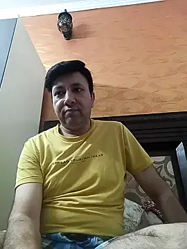 innocentboy1987 online show from June 2, 5:20 am