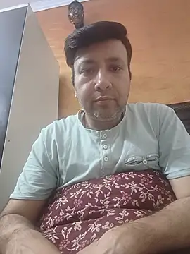 innocentboy1987 online show from July 13, 8:50 am
