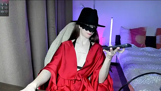 Snapshot of holyharlot chatting on March 12, 4:56 pm holyharlot online show from March 12, 4:56 pm