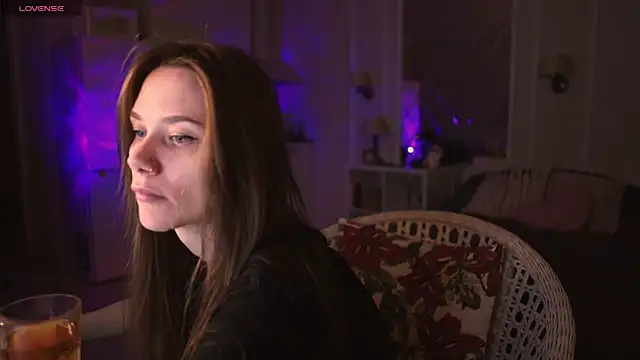 Snapshot of alexa_feels_ chatting on March 5, 4:46 pm alexa feels online show from March 5, 4:46 pm