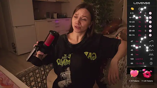 Snapshot of alexa_feels_ chatting on September 20, 7:37 pm alexa feels online show from September 20, 7:37 pm