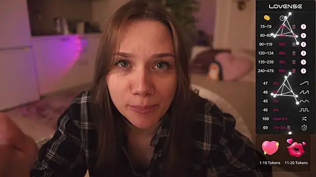 Snapshot of alexa_feels_ chatting on October 24, 4:58 pm alexa feels online show from October 24, 4:58 pm