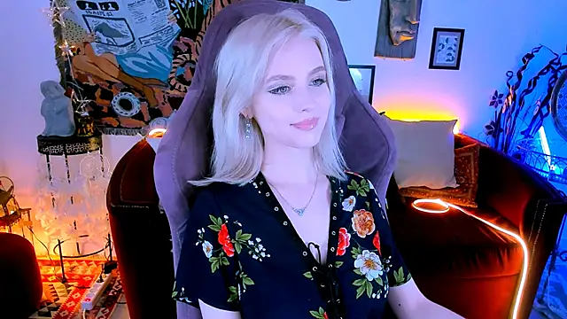 LeonaStane online show from February 9, 8:13 pm