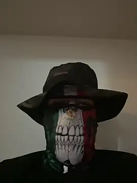 Snapshot of Gango_777 chatting on February 15, 7:28 pm Gango 777 online show from February 15, 7:28 pm