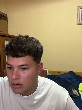 Snapshot of kjccuboy2000 chatting on February 6, 4:58 pm kjccuboy2000 online show from February 6, 4:58 pm