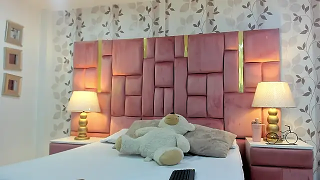 ArianaFranco online show from March 30, 1:23 pm