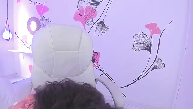 Snapshot of Isabela_Fiorelli chatting on March 1, 6:32 pm Isabela Fiorelli online show from March 1, 6:32 pm