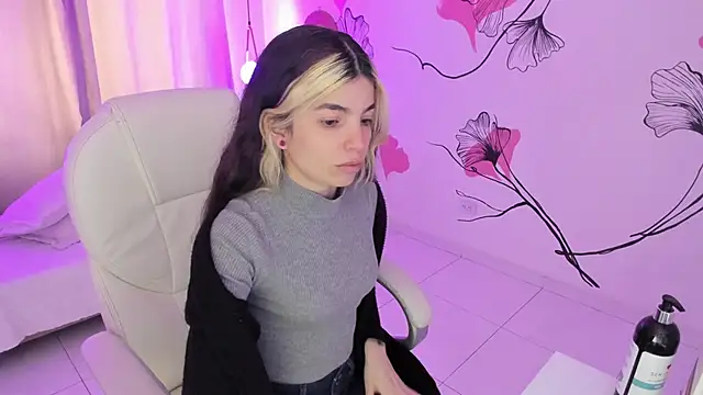 Snapshot of Isabela_Fiorelli chatting on November 6, 1:12 pm Isabela Fiorelli online show from November 6, 1:12 pm