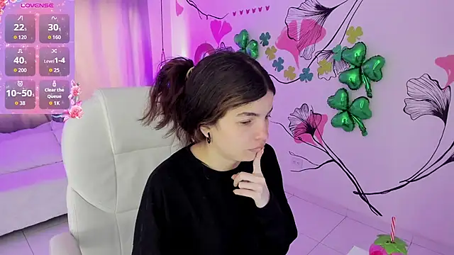 Isabela Fiorelli online show from March 19, 1:04 pm