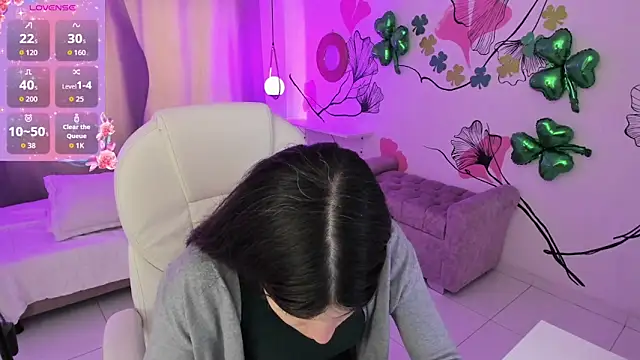 Isabela Fiorelli online show from March 30, 1:34 pm