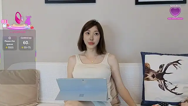 joycemilka online show from March 10, 5:22 am