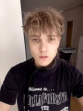 And25bn online show from February 18, 12:45 pm