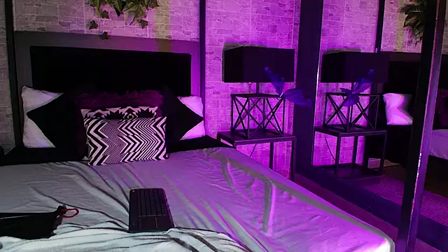 Snapshot of Hellen_Hell_ chatting on March 20, 10:07 pm Hellen Hell online show from March 20, 10:07 pm