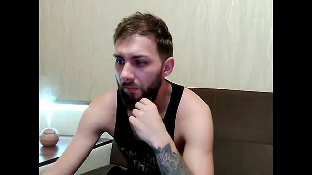 Snapshot of JamieNoxus chatting on February 18, 9:32 am JamieNoxus online show from February 18, 9:32 am