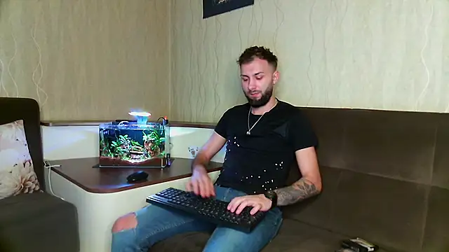 Snapshot of JamieNoxus chatting on March 17, 6:29 am JamieNoxus online show from March 17, 6:29 am