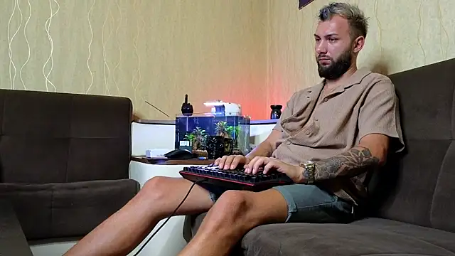 Snapshot of JamieNoxus chatting on September 9, 1:16 am JamieNoxus online show from September 9, 1:16 am