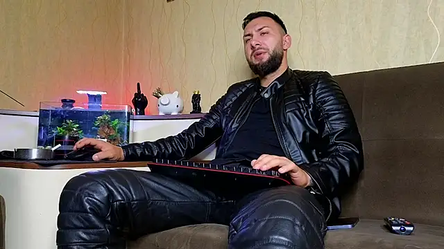 Snapshot of JamieNoxus chatting on September 18, 5:20 am JamieNoxus online show from September 18, 5:20 am