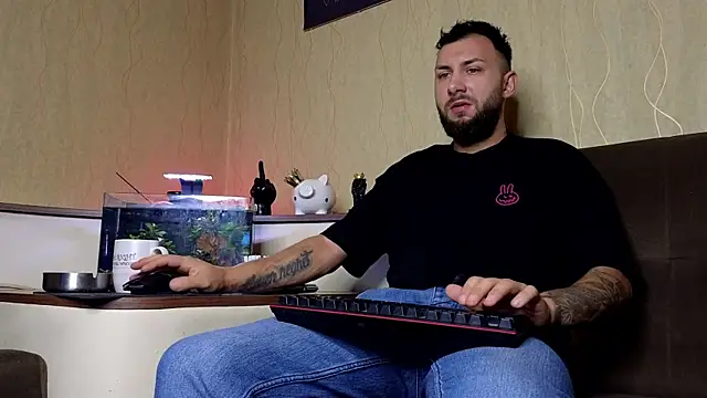 Snapshot of JamieNoxus chatting on September 19, 7:54 am JamieNoxus online show from September 19, 7:54 am