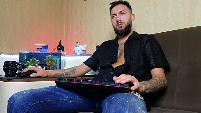 Snapshot of JamieNoxus chatting on October 2, 7:59 am JamieNoxus online show from October 2, 7:59 am