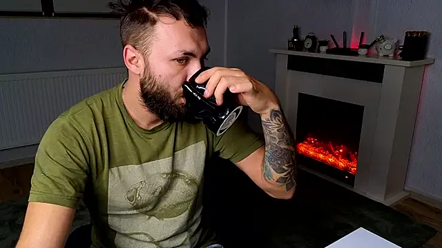 Snapshot of JamieNoxus chatting on November 14, 6:34 am JamieNoxus online show from November 14, 6:34 am