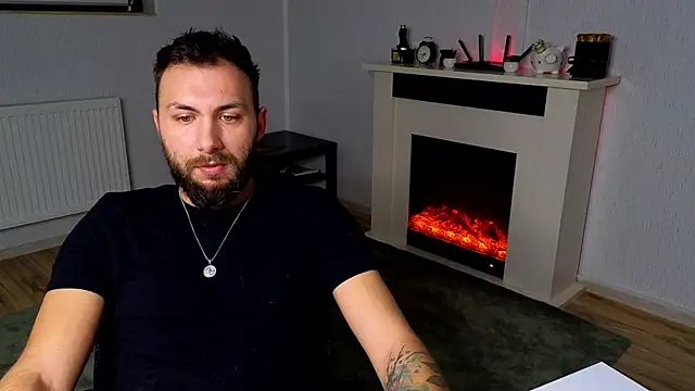 Snapshot of JamieNoxus chatting on November 15, 6:33 am JamieNoxus online show from November 15, 6:33 am