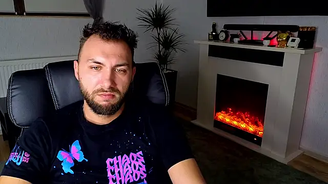 Snapshot of JamieNoxus chatting on November 25, 6:24 am JamieNoxus online show from November 25, 6:24 am