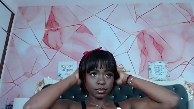 LindaBird online show from January 7, 8:22 pm