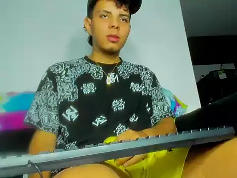 Alessandro 1610 online show from September 19, 2:13 am