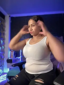 Snapshot of Carola-Ross chatting on March 1, 1:22 am Carola-Ross online show from March 1, 1:22 am