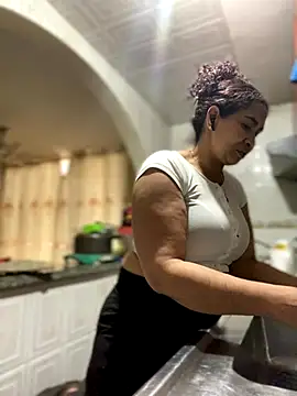 Snapshot of Carola-Ross chatting on September 13, 7:13 pm Carola-Ross online show from September 13, 7:13 pm