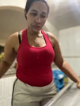 Snapshot of Carola-Ross chatting on November 5, 5:24 pm Carola-Ross online show from November 5, 5:24 pm