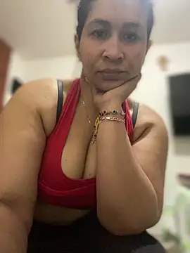 Carola-Ross online show from April 15, 7:58 pm