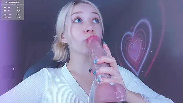 Snapshot of _chatur_babe chatting on October 13, 2:06 pm chatur babe online show from October 13, 2:06 pm