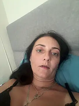 Snapshot of Miroslava1247 chatting on June 28, 9:37 am Miroslava1247 online show from June 28, 9:37 am
