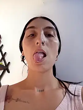 Snapshot of single_mother_indecent chatting on October 4, 4:16 pm single mother indecent online show from October 4, 4:16 pm